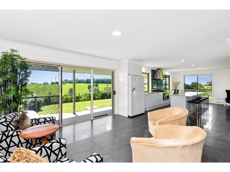 38 Summerville Road, Beechmont QLD 4211