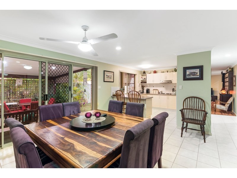 41 Silver Glade Drive, Elanora QLD 4221