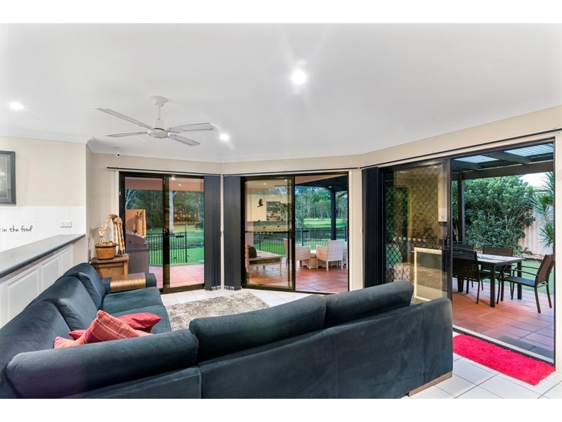 34 Silver Glade Drive, Elanora QLD 4221