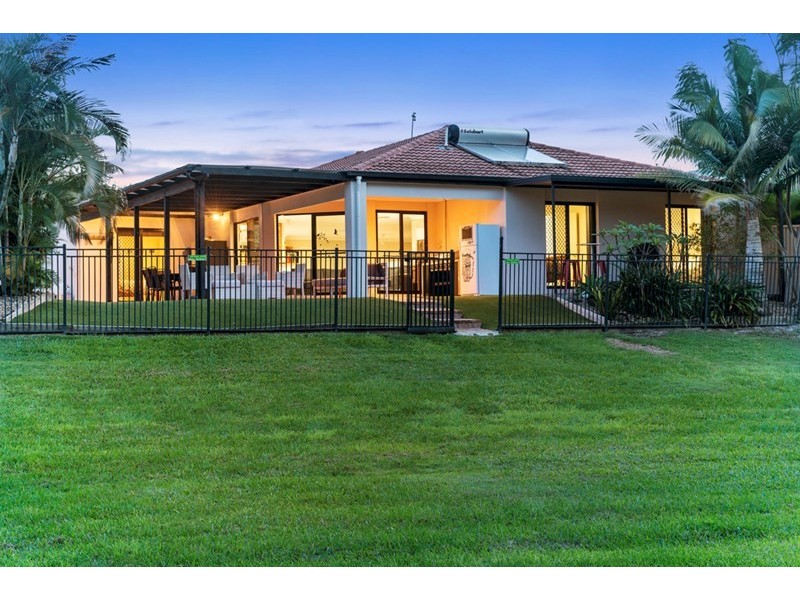 34 Silver Glade Drive, Elanora QLD 4221