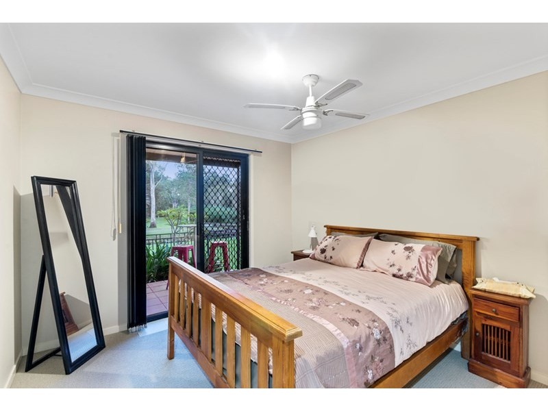 34 Silver Glade Drive, Elanora QLD 4221