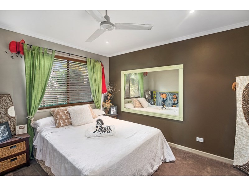 4 Toukley Court, Highland Park QLD 4211