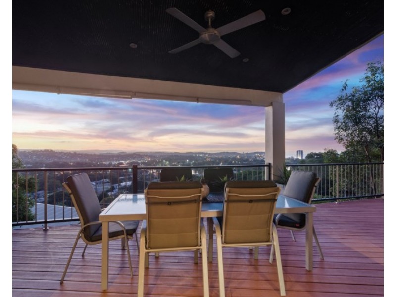 7 Currumbin Crest Drive, Currumbin QLD 4223