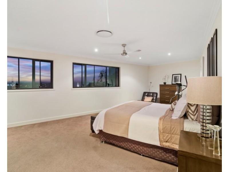 7 Currumbin Crest Drive, Currumbin QLD 4223