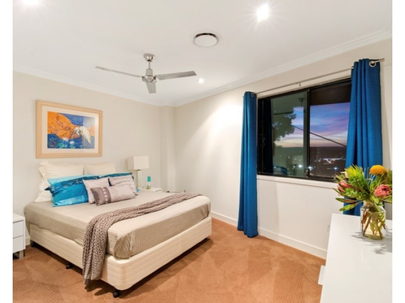 7 Currumbin Crest Drive, Currumbin QLD 4223