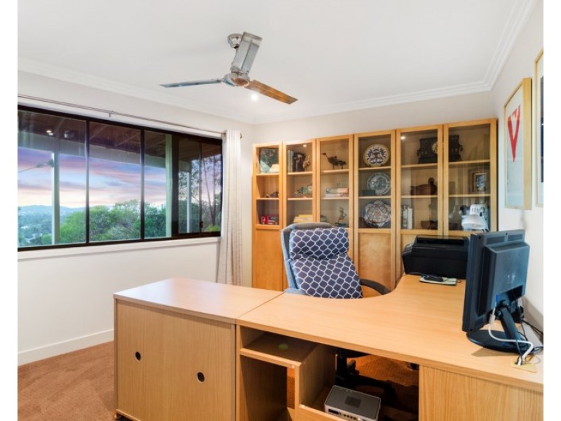 7 Currumbin Crest Drive, Currumbin QLD 4223