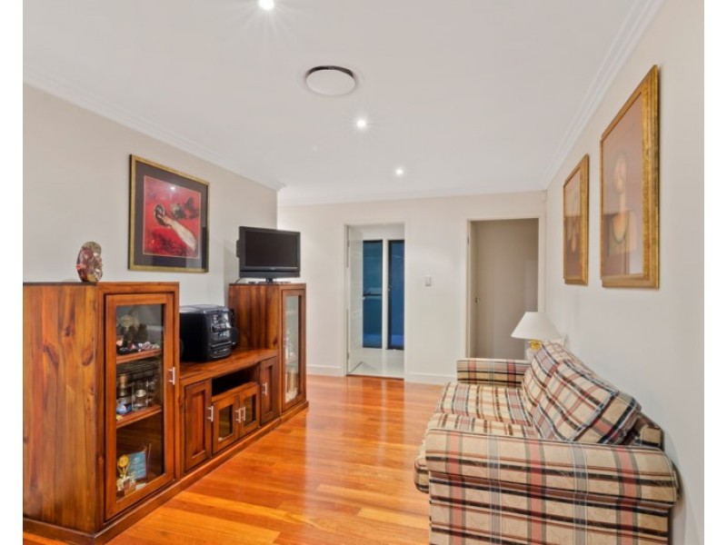 7 Currumbin Crest Drive, Currumbin QLD 4223