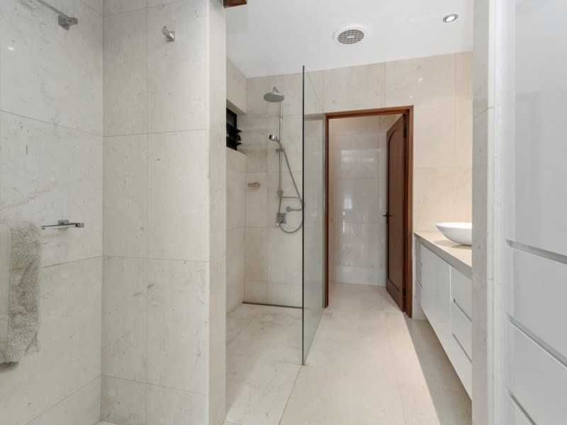 258 Simpsons Road, Currumbin Waters QLD 4223