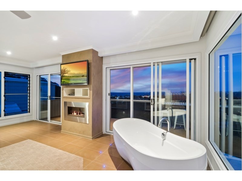 65 Crest Drive, Currumbin QLD 4223