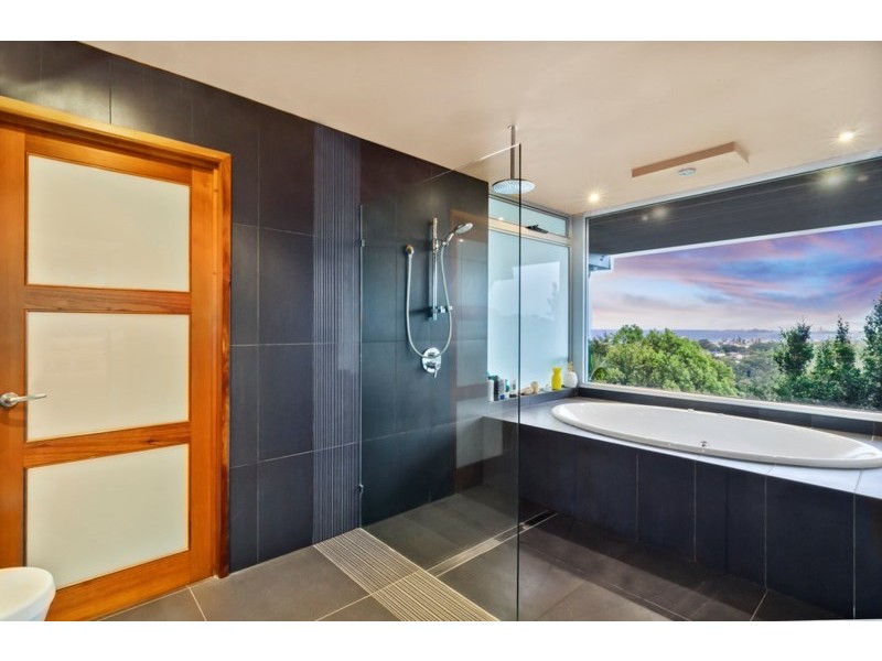 65 Crest Drive, Currumbin QLD 4223