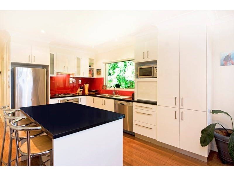 11 Merauke Avenue, Palm Beach QLD 4221