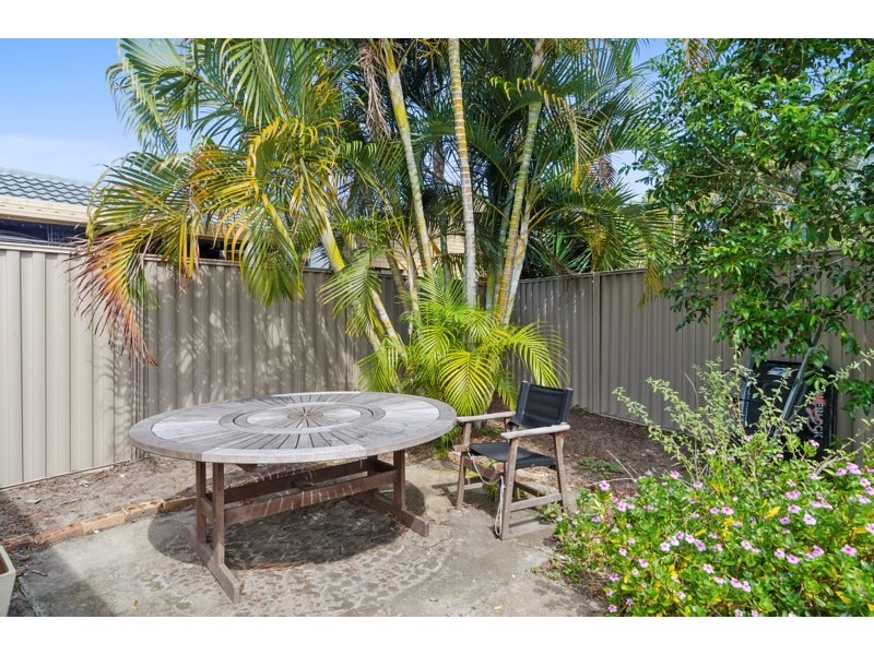 2 Parnoo Avenue, Burleigh Heads QLD 4220