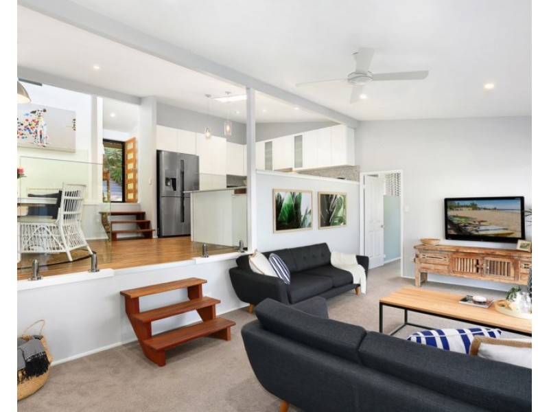 132 Simpsons Road, Currumbin Waters QLD 4223