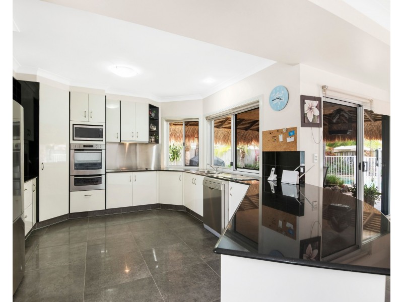 22 Tropicana Circuit, Burleigh Waters QLD 4220