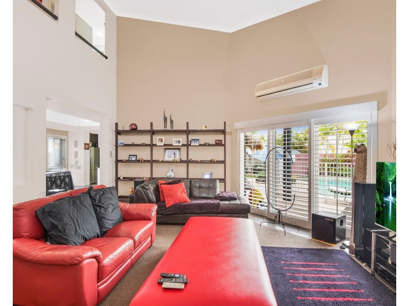 22 Tropicana Circuit, Burleigh Waters QLD 4220