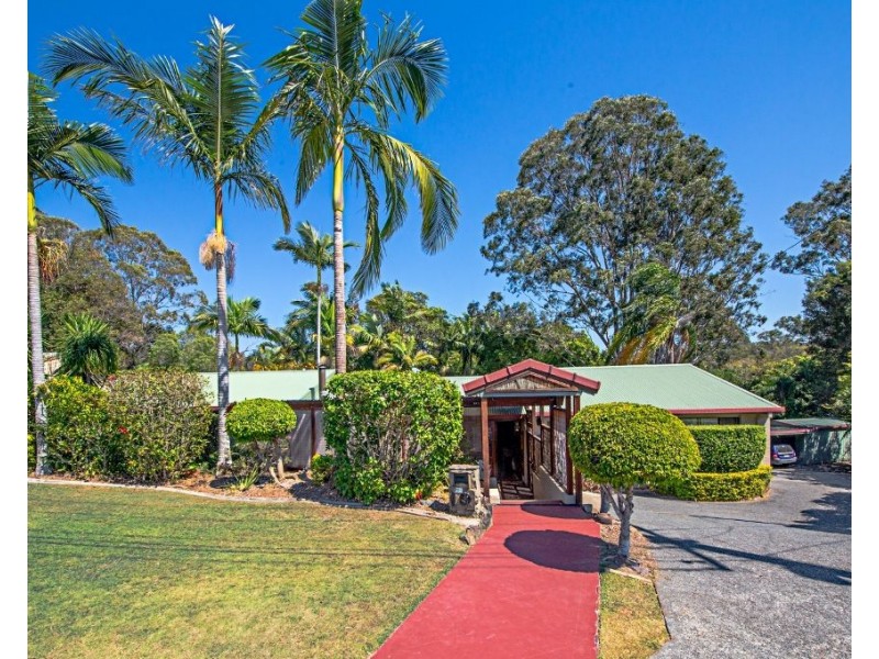 10 Heeterra Court, Elanora QLD 4221