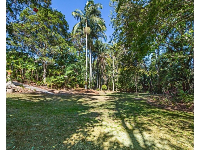 10 Heeterra Court, Elanora QLD 4221