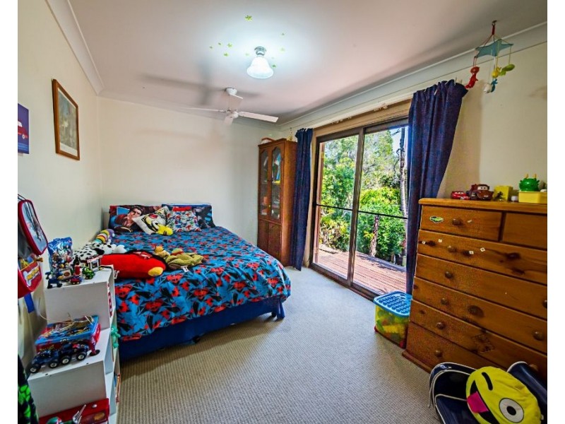 10 Heeterra Court, Elanora QLD 4221