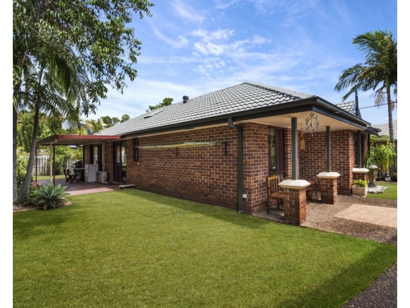 12 Oasis Crescent, Elanora QLD 4221