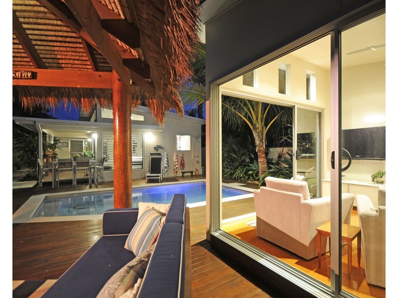 59 Manus Avenue, Palm Beach QLD 4221