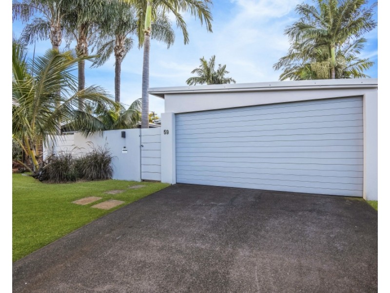 59 Manus Avenue, Palm Beach QLD 4221