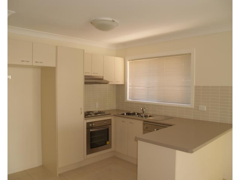 6/23 Armrick Avenue, Broadbeach QLD 4218