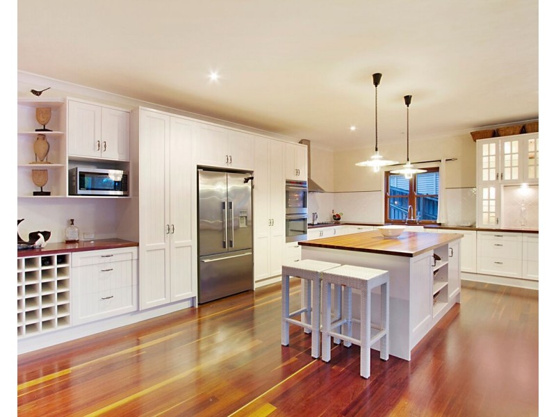 4 Nyoka Court, Elanora QLD 4221