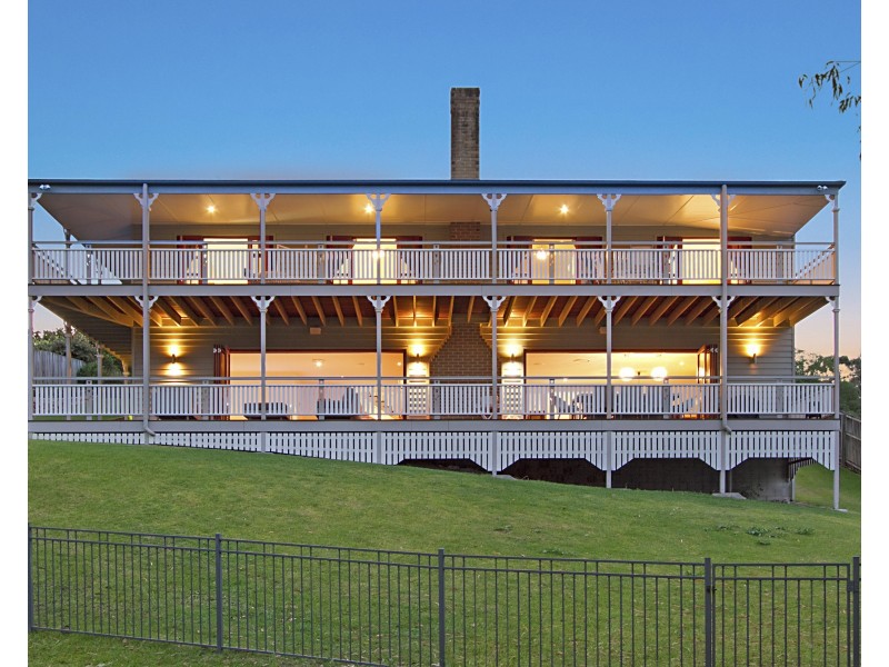 4 Nyoka Court, Elanora QLD 4221