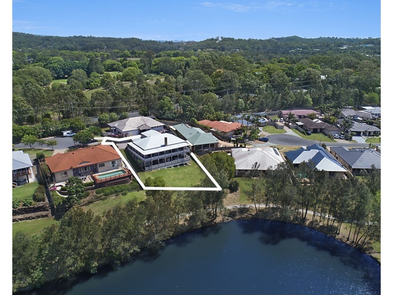 4 Nyoka Court, Elanora QLD 4221