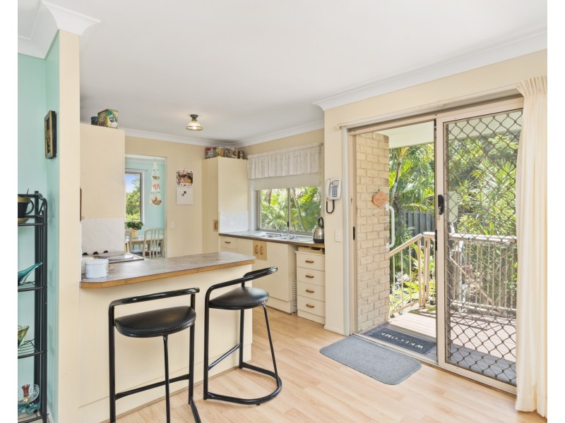 22 Kalmia Court, Elanora QLD 4221