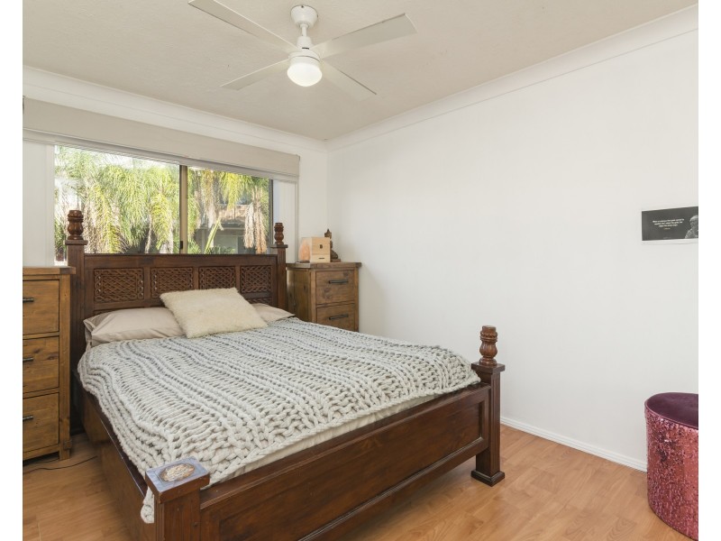5/4 Rolan Court, Palm Beach QLD 4221
