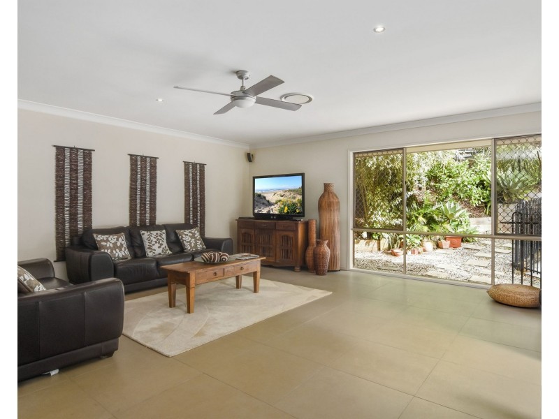 8 Breynia Court, Elanora QLD 4221