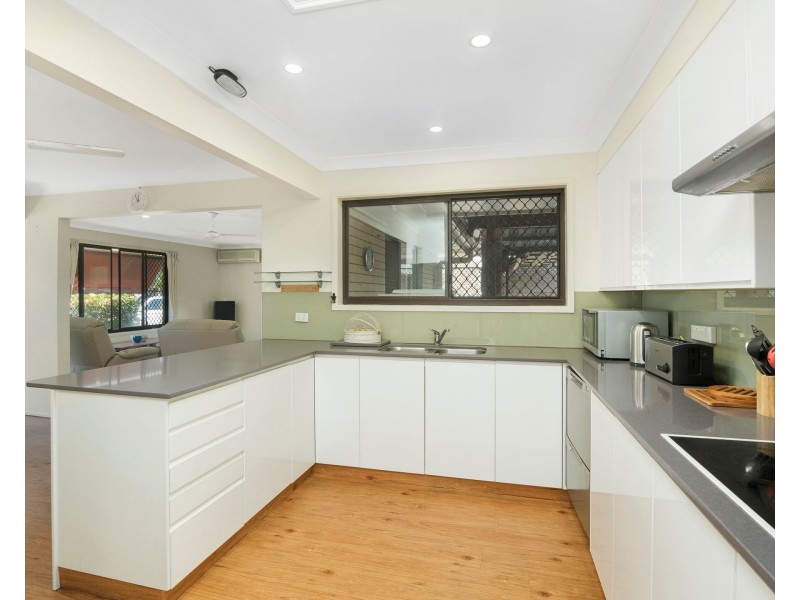 5 Linum Street, Palm Beach QLD 4221