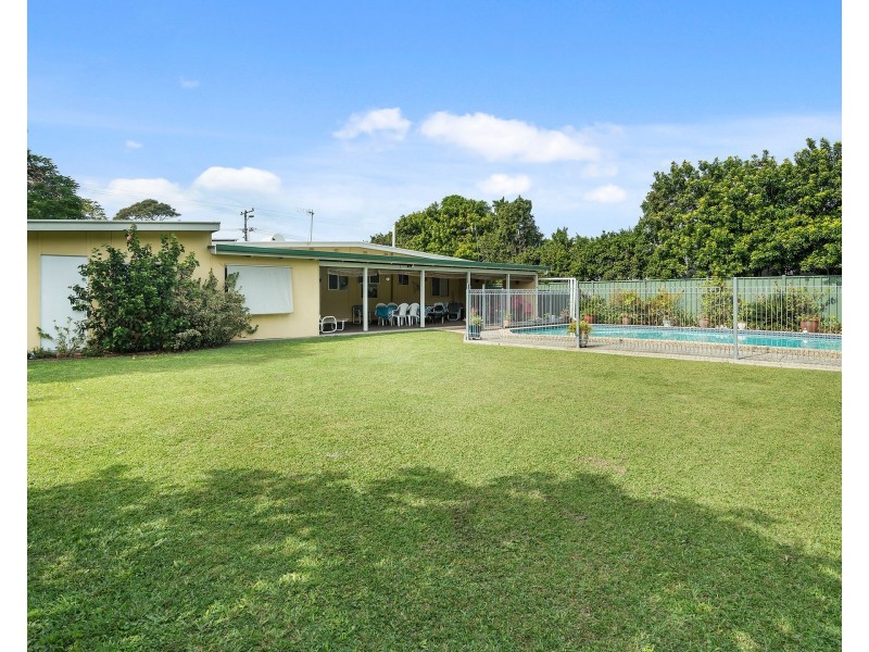 25 Currumbin Creek Road, Currumbin Waters QLD 4223