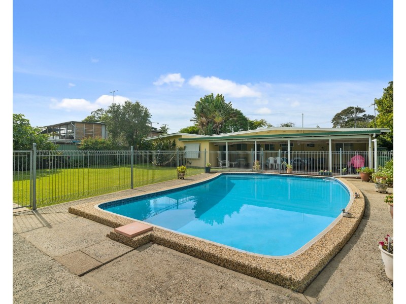 25 Currumbin Creek Road, Currumbin Waters QLD 4223