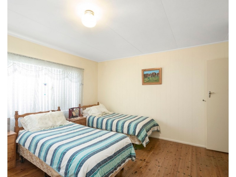 25 Currumbin Creek Road, Currumbin Waters QLD 4223