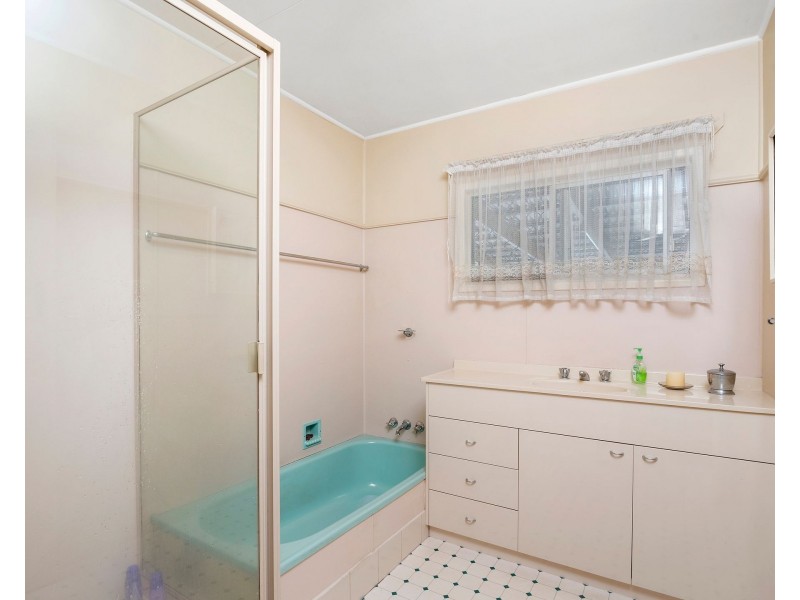 25 Currumbin Creek Road, Currumbin Waters QLD 4223