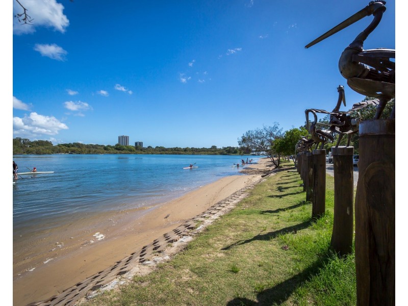 25 Currumbin Creek Road, Currumbin Waters QLD 4223