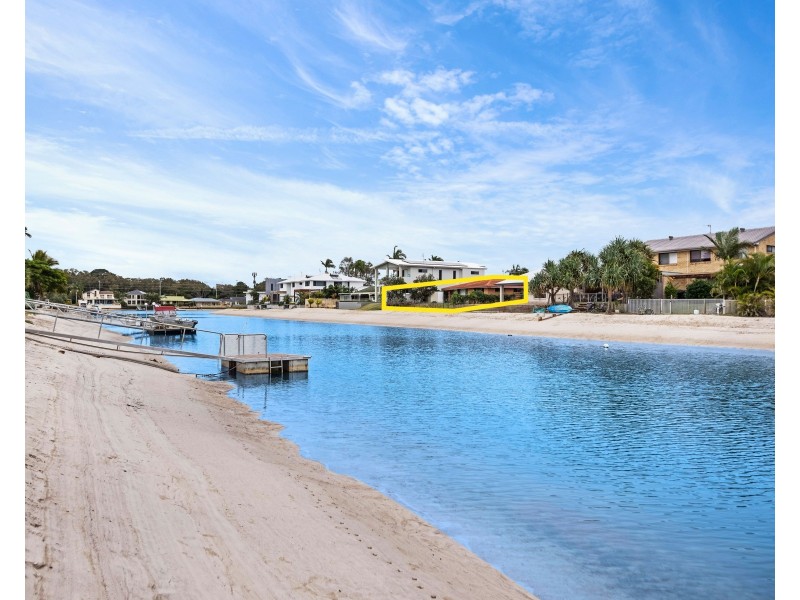 16 Marlin Court, Palm Beach QLD 4221