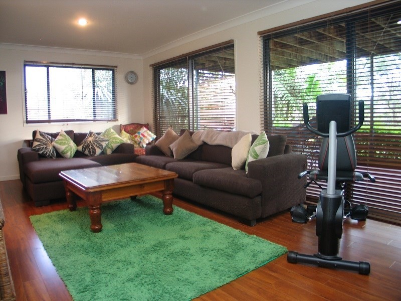 53 Forest Drive, Elanora QLD 4221