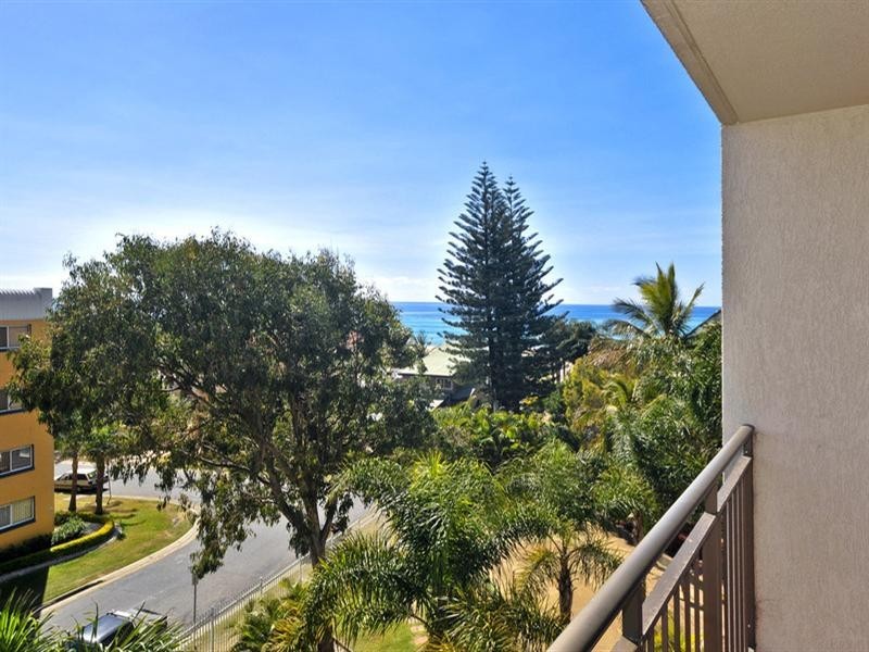 3E/973 Gold Coast Highway, Palm Beach QLD 4221