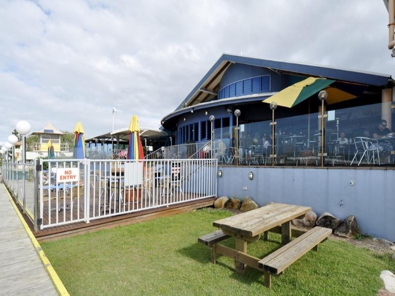 127 Jefferson Lane, Palm Beach QLD 4221