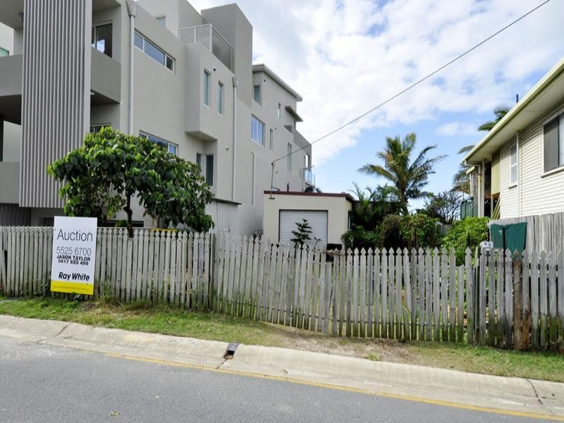 127 Jefferson Lane, Palm Beach QLD 4221