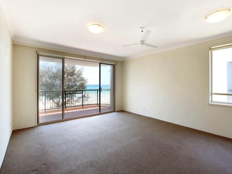 418 The Esplanade, Palm Beach QLD 4221