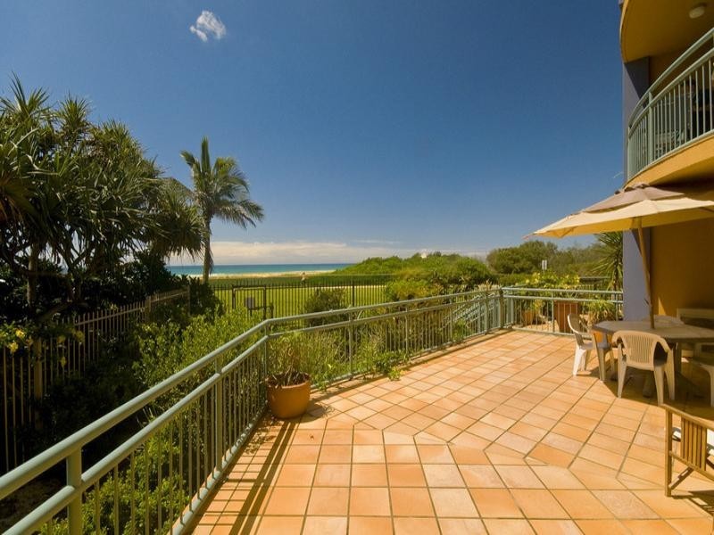 40/955 Gold Coast Highway, Palm Beach QLD 4221