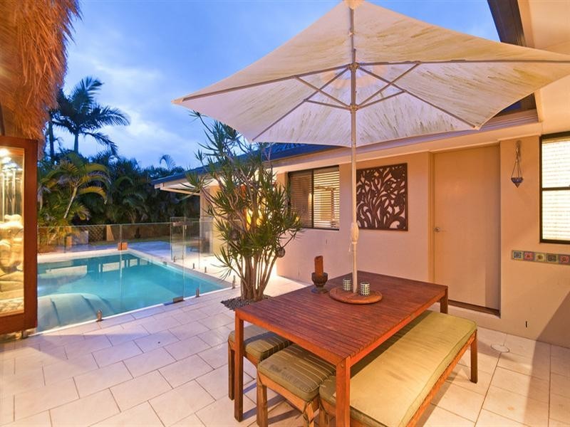 12 Linum Street, Palm Beach QLD 4221