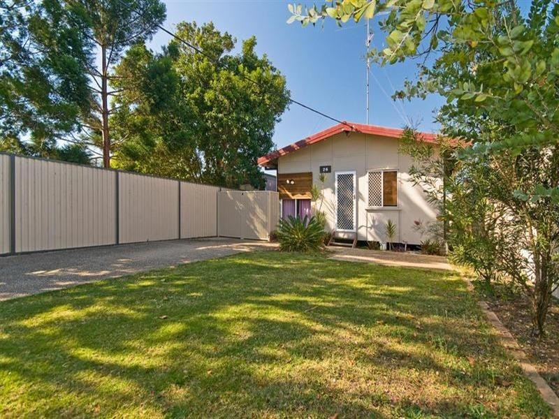 26 Twenty Fourth Avenue, Palm Beach QLD 4221