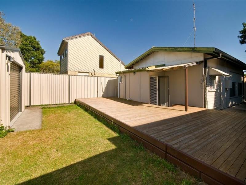 26 Twenty Fourth Avenue, Palm Beach QLD 4221