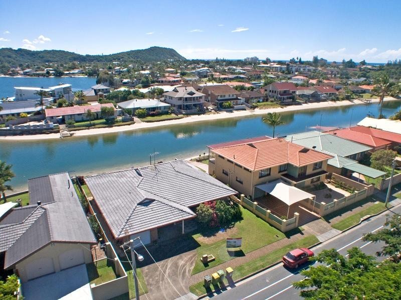 71 Nineteenth Avenue, Palm Beach QLD 4221