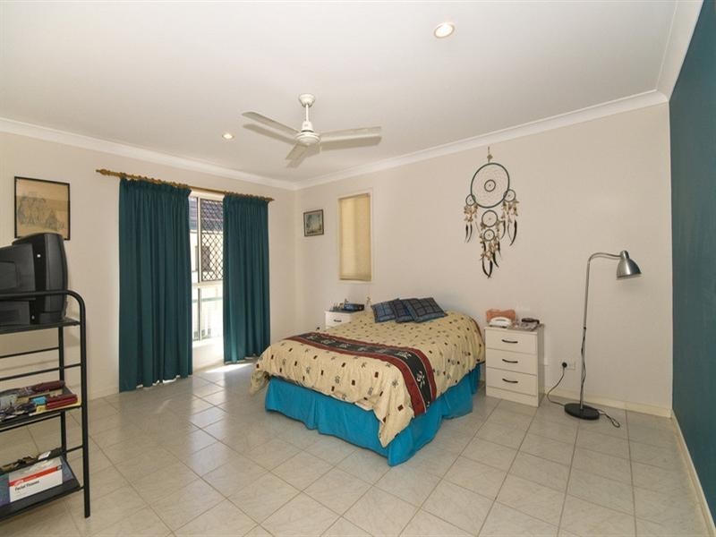 2/76 Leyte Avenue, Palm Beach QLD 4221